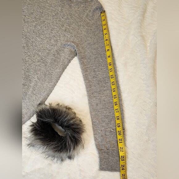 Dolce Cabo Faux Fur Cuff Pullover Sweater, Size Medium - Picture 10 of 12